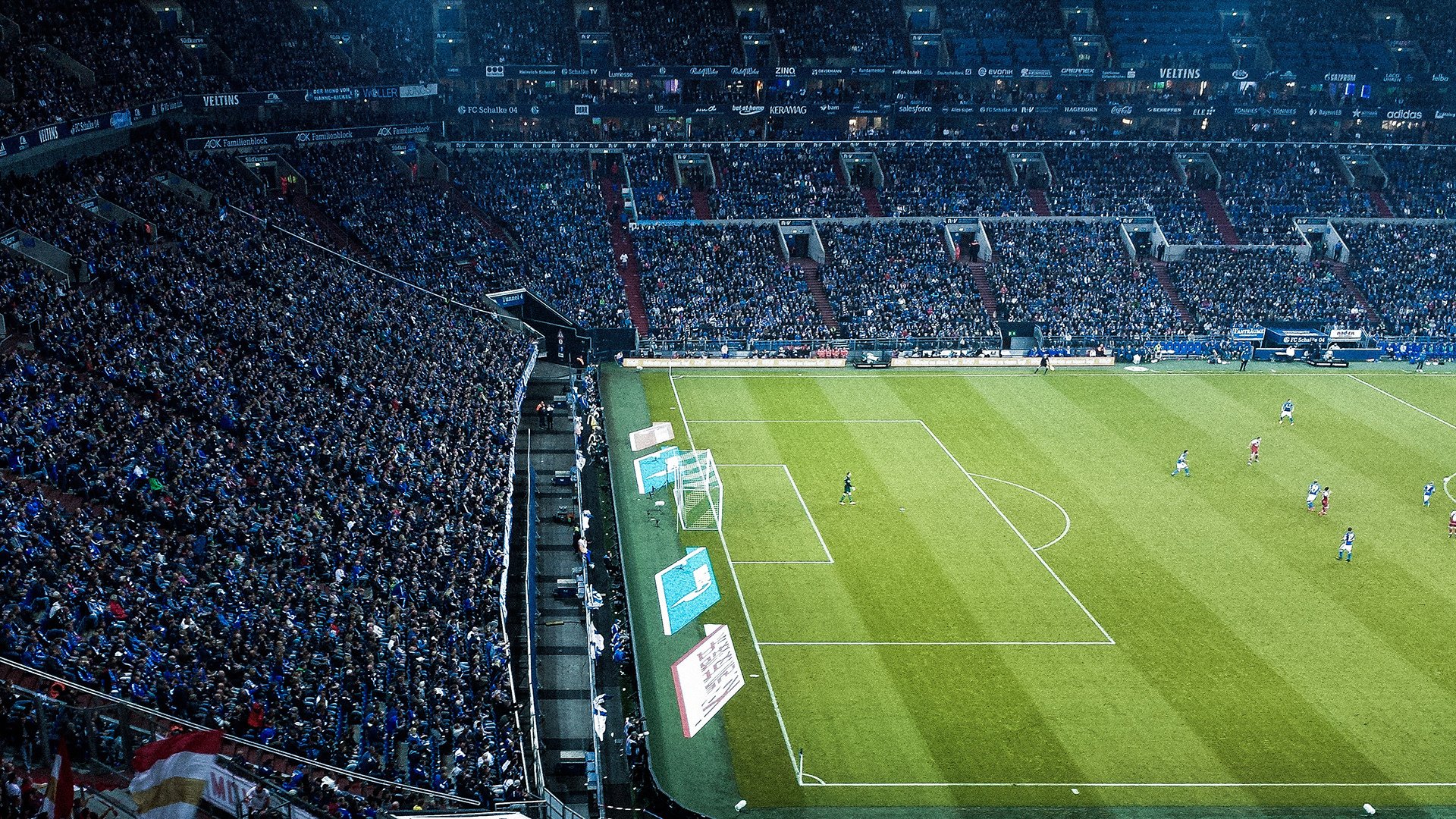 爱游戏 电竞-中场厚度是否决定球队逆转能力，中场球员是什么位置