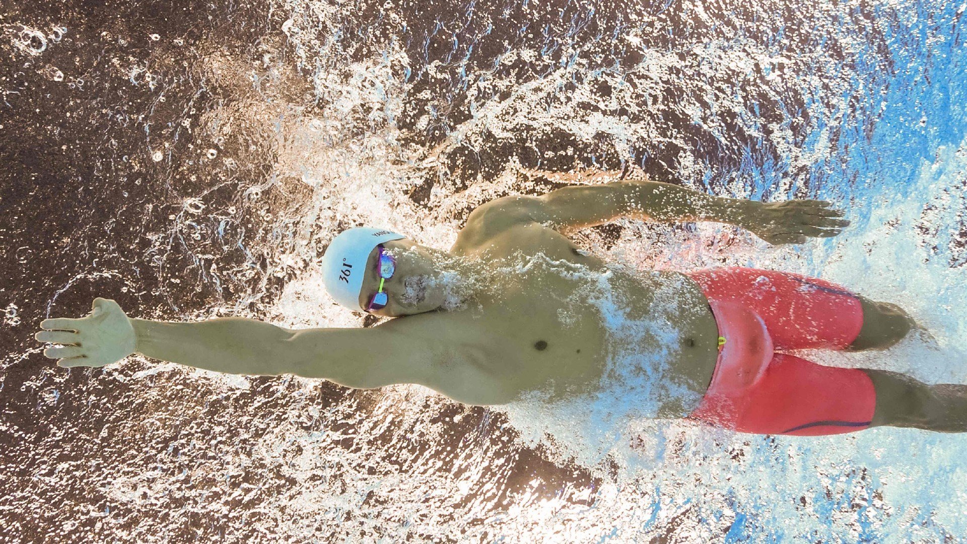 AYX官网-贵州男篮灯火辉煌，全队实力得到提升！，贵州篮球2021赛事